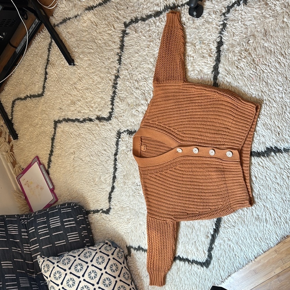 Babaa Cardigan - Picture 16 of 17